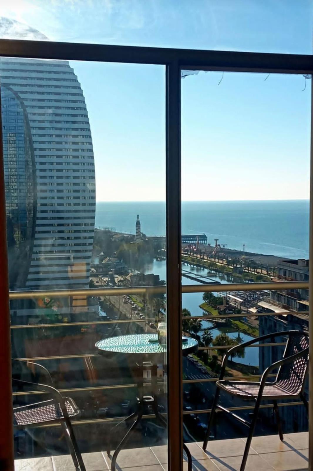 Gio Apartment Batumi Exterior photo