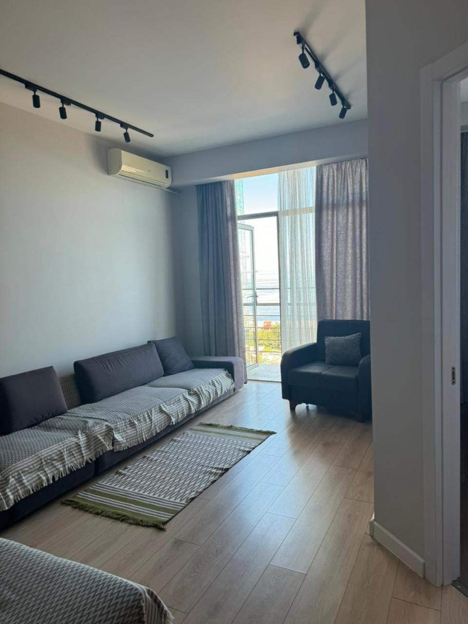 Gio Apartment Batumi Exterior photo